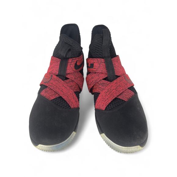 AO2609-003 Nike Lebron Soldier XII 12 Black/Red Basketball Size 13.5 - Picture 2 of 11